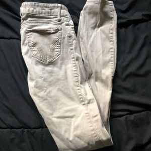 Khaki Hollister skinny jeans